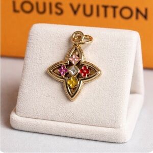 LV stamped Elegant Multicolor Gold Pendant/ charm/ zipper pull/ NEW